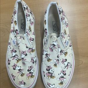 Vans women’s Disney Minnie Mouse Slip-On Sneakers - Cream and Pink